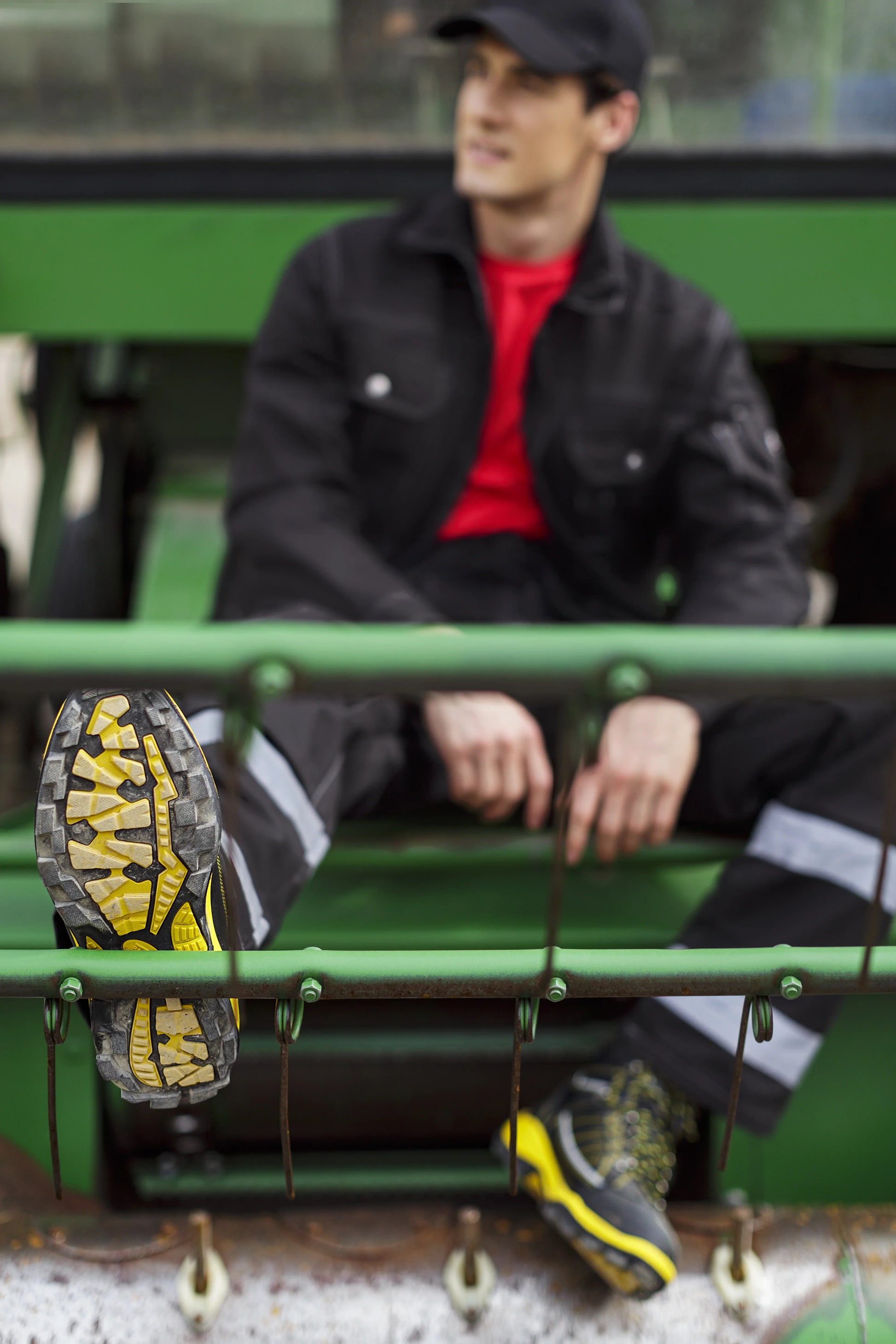 YURINOX PANTS (TROUSERS) UNION SPACE